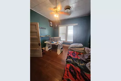 502 W 4th Street, Taylor, TX 76574 - Photo 25