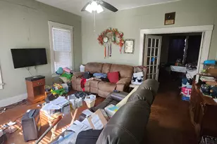 502 W 4th St, Taylor, TX 76574 - Photo 5