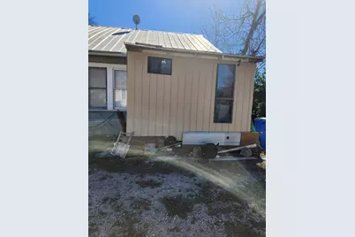 502 W 4th Street, Taylor, TX 76574 - Photo 23