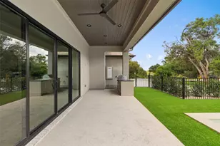 304 Comet, Lakeway, TX 78734 - Photo 31