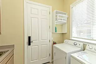 8212 Barton Club Dr, Austin, TX 78735 - Photo 23