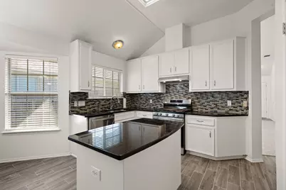 3936 Kristencreek Lane, Round Rock, TX 78681 - Photo 9