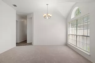 3936 Kristencreek Ln, Round Rock, TX 78681 - Photo 5
