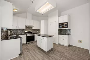 3936 Kristencreek Ln, Round Rock, TX 78681 - Photo 7