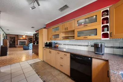 902 Ray Berglund Boulevard, Round Rock, TX 78664 - Photo 13