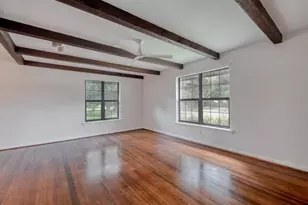 927 E Walnut St, La Grange, TX 78945 - Photo 5