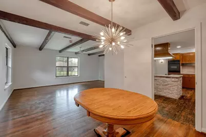 927 E Walnut Street, La Grange, TX 78945 - Photo 9