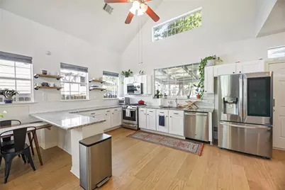 2921 E 14th Street, Austin, TX 78702 - Photo 5