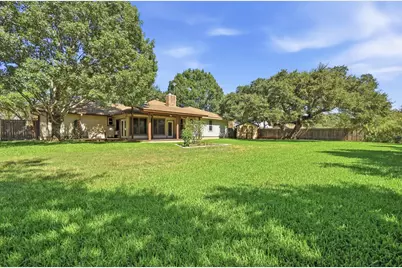 810 Pine Siskin Drive, Buda, TX 78610 - Photo 35