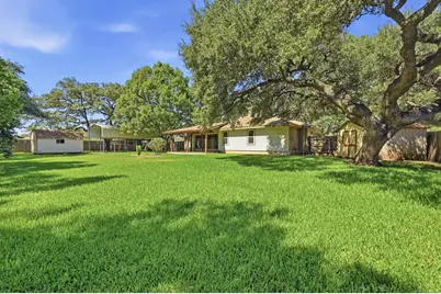 810 Pine Siskin Drive, Buda, TX 78610 - Photo 3