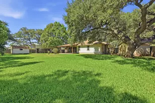 810 Pine Siskin Dr, Buda, TX 78610 - Photo 3