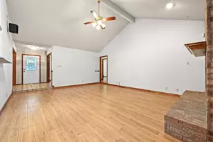810 Pine Siskin Dr, Buda, TX 78610 - Photo 11