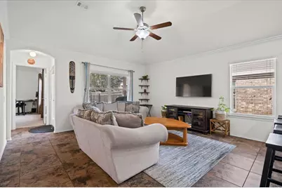 5813 Zachary Scott Street, Austin, TX 78747 - Photo 5