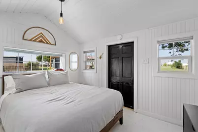 8604 Elroy Road, Del Valle, TX 78617 - Photo 23