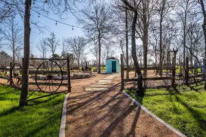 8604 Elroy Road, Del Valle, TX 78617 - Photo 39