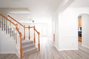 2604 Sterling Panorama Ct, Austin, TX 78738 - Photo 5