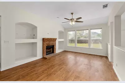 1105 Woodview Drive, Leander, TX 78641 - Photo 5