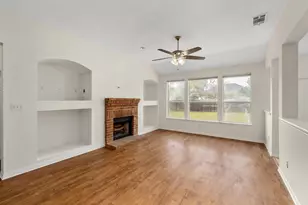 1105 Woodview Dr, Leander, TX 78641 - Photo 5