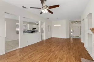 1105 Woodview Dr, Leander, TX 78641 - Photo 7