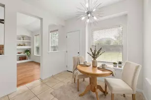 1105 Woodview Dr, Leander, TX 78641 - Photo 3