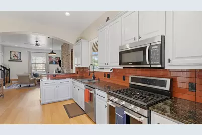2931 E Martin Luther King Jr Boulevard, Austin, TX 78702 - Photo 11
