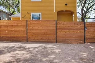 2931 E Martin Luther King Jr Blvd, Austin, TX 78702 - Photo 35