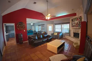 119 Briarwood Ln, Elgin, TX 78621 - Photo 3