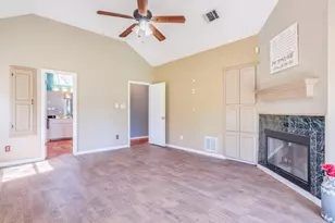 119 Briarwood Ln, Elgin, TX 78621 - Photo 19