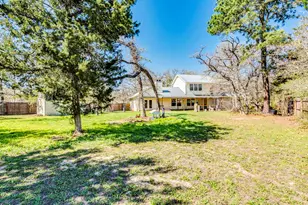 119 Briarwood Ln, Elgin, TX 78621 - Photo 17