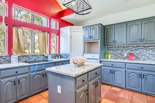 119 Briarwood Ln, Elgin, TX 78621 - Photo 3