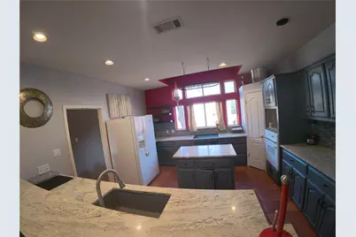 119 Briarwood Lane, Elgin, TX 78621 - Photo 9