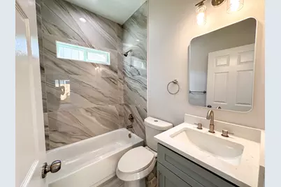 817 5th Street, Lockhart, TX 78644 - Photo 11