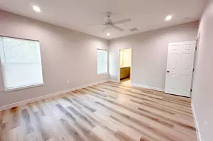 817 5th St, Lockhart, TX 78644 - Photo 13