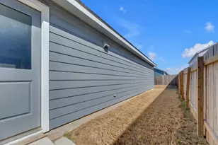 353 Marty Allen Loop, Jarrell, TX 76537 - Photo 27