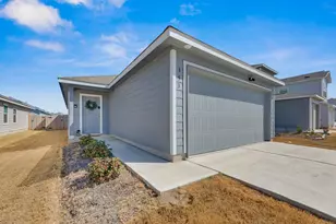 353 Marty Allen Loop, Jarrell, TX 76537 - Photo 3