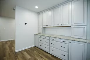 11310 Spicewood Club Dr, Austin, TX 78750 - Photo 15