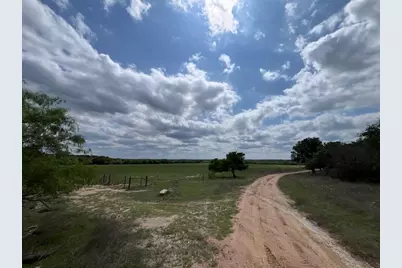 19348 N US Highway 281 Highway, Lampasas, TX 76550 - Photo 11