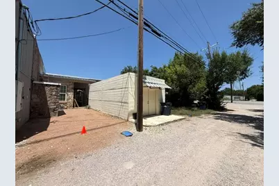 124 W Vaughan Street, Bertram, TX 78605 - Photo 11