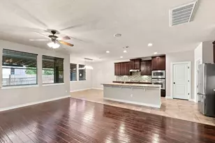102 Chestnut Ct, Georgetown, TX 78633 - Photo 11