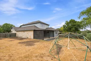 102 Chestnut Ct, Georgetown, TX 78633 - Photo 37