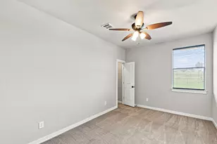 102 Chestnut Ct, Georgetown, TX 78633 - Photo 23