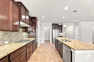 102 Chestnut Ct, Georgetown, TX 78633 - Photo 13
