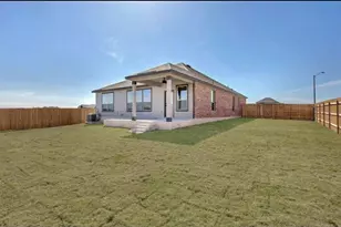 18600 Golden Eagle Way, Elgin, TX 78621 - Photo 5