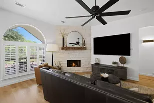 1833 Paradise Ridge Dr, Round Rock, TX 78665 - Photo 9