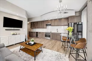 360 Nueces St, Austin, TX 78701 - Photo 11