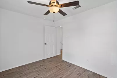 6310 Shadow Bend, Austin, TX 78745 - Photo 15