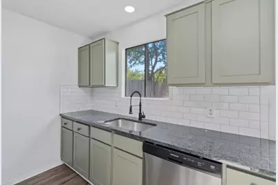 6310 Shadow Bend, Austin, TX 78745 - Photo 5