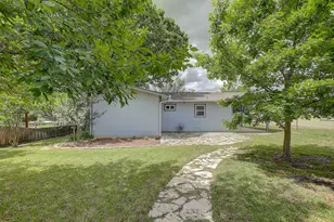 1307 Vine St, Georgetown, TX 78626 - Photo 35