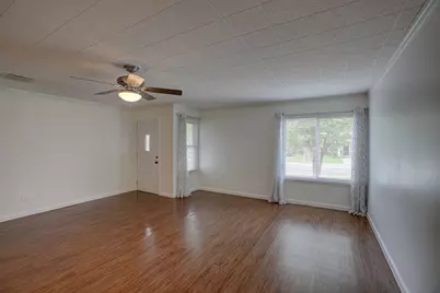 1307 Vine Street, Georgetown, TX 78626 - Photo 5