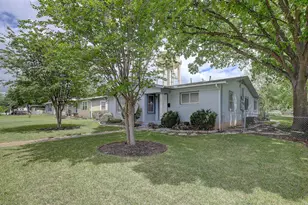 1307 Vine St, Georgetown, TX 78626 - Photo 5